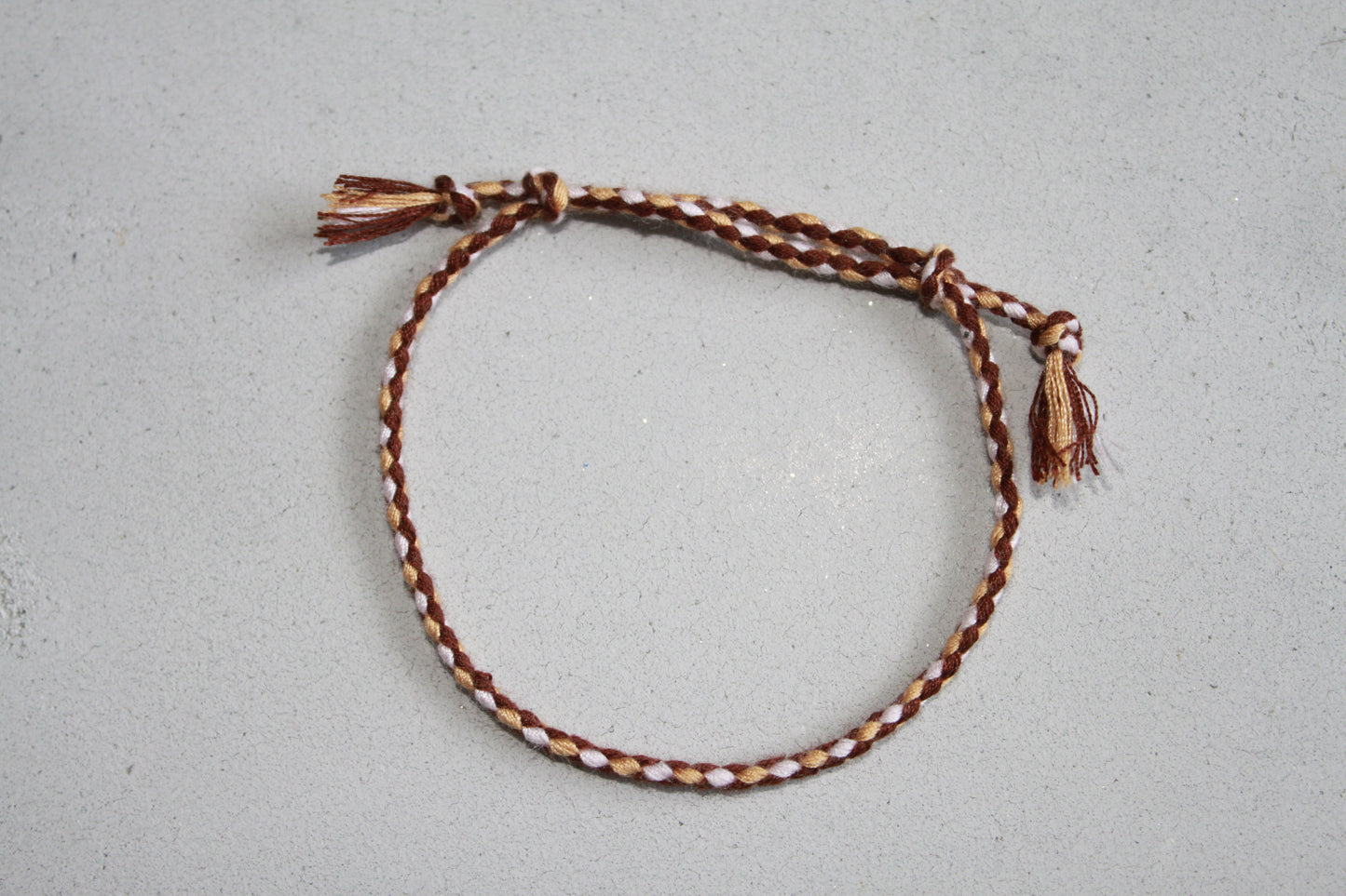 Pranayama Baumwolle Armband (Braun/Gold/Weiß)