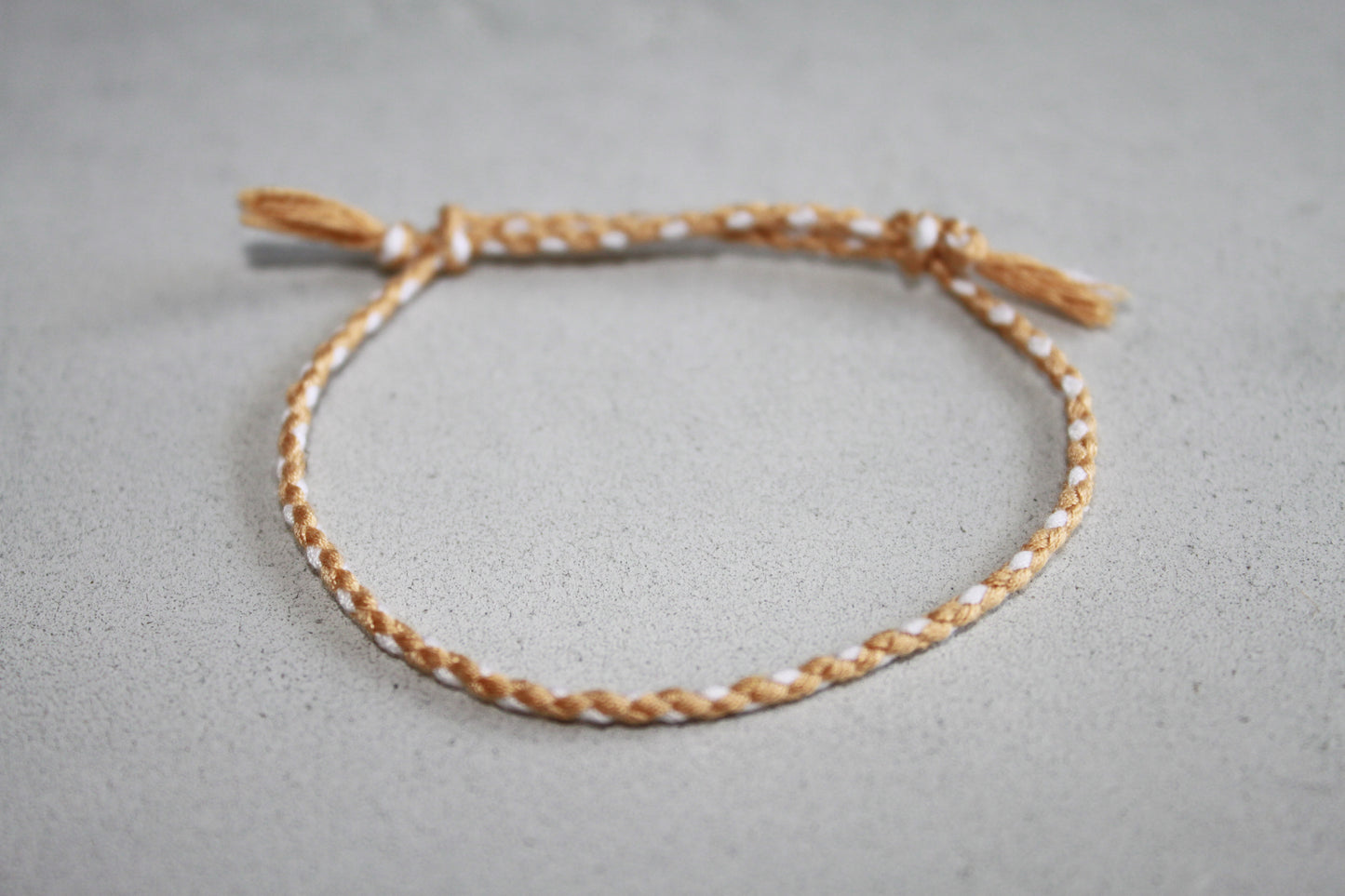 Pranayama Baumwolle Armband (Gold/Weiß)